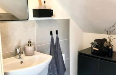 gemütliches Einfamilienhaus in Gera mit 3 Schlafzimmern mit Garten und Parkplatz - Foto 11