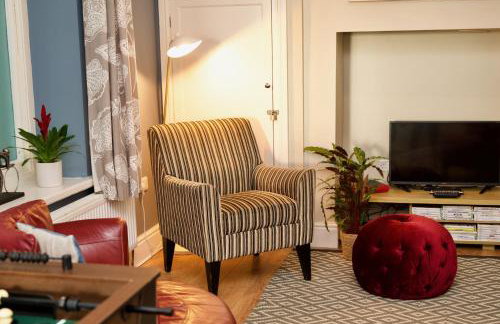 Bay View, Sleeps 18, 7 Bedrooms, 7 Bathrooms, Seafront, Criccieth - Foto 74