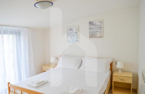 Homiday - Green Bay Village - Photo 49