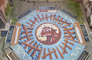 Central Gloucester Self-Catering Flat - A Hidden Gem - Foto 51