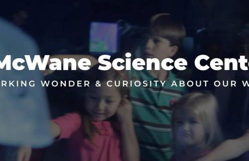 Luxurious Retreat with Stunning Views Sleeps 16) - Foto 50