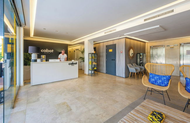 Cabot Tres Torres Apartamentos - Foto 3