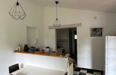 Le Mazet de la pointe dans les Alpilles avec piscine et jardin - Foto 9