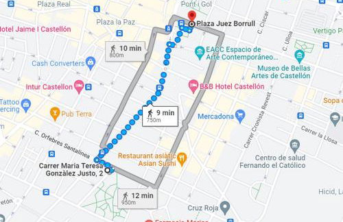 Apartamento cerca del centro con parking gratuito - Photo 17