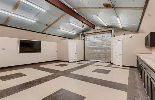 Gorgeous 10 Acre Estate POOL HOT TUB GAME ROOM - Foto 31