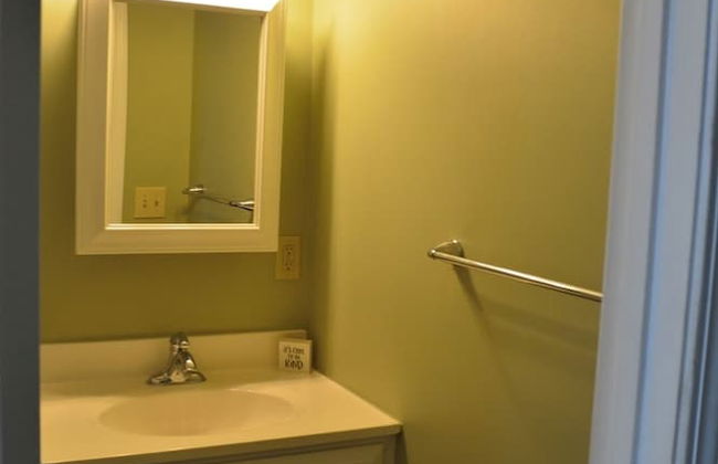 5 BR House Lake Retreat w/ Hot Tub, Sleeps 12 - Foto 53