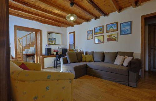 VILLA PEPONI Spacious Traditional Villa with Garden - BBQ & Private Parking - Photo 40