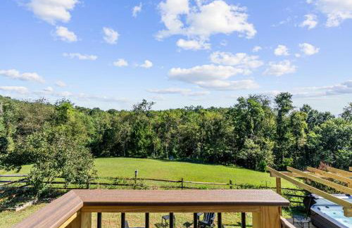 Mountain Escape on 6 acres w Hot Tub & Privacy - Foto 5