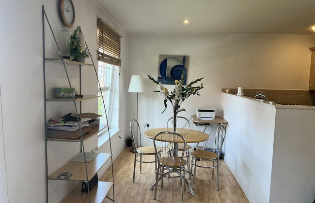 Nantwich - Sleeps 4 - Parking - Town 10mins Walk - Photo 10