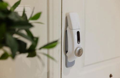 Coastal apartment, with swimming pools and close to the beach, in the tourist Bahia de Marbella - Photo 12