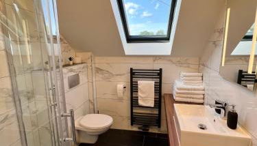 JUNIPRO Apartments & Rooms - Foto 5, towels, Shower