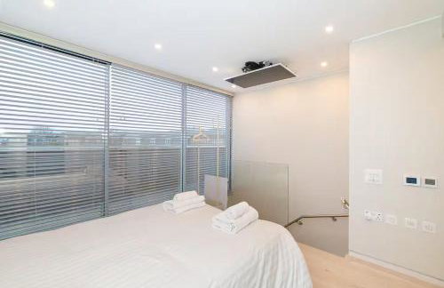 Modern Smart Home with Garden close to Richmond - Pass the Keys - Foto 31