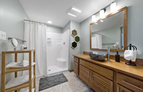 2125 Superior Living - Photo 106