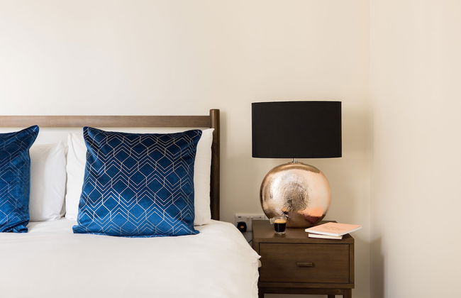 London Greenford by Charles Hope - Foto 8