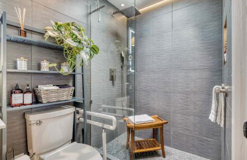 Zen Haus, Spacious Retreat, luxury, near UO - Foto 20