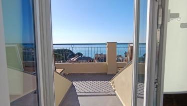 Romantic Loft Sea View Nervi - Foto 2
