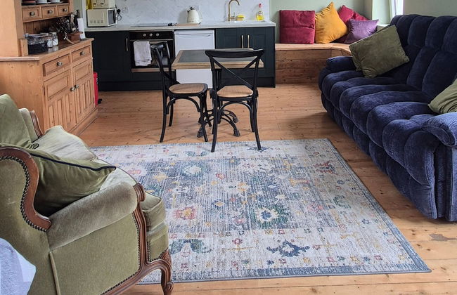 Apartment-sleeps2-parking-garden-patio - Foto 1