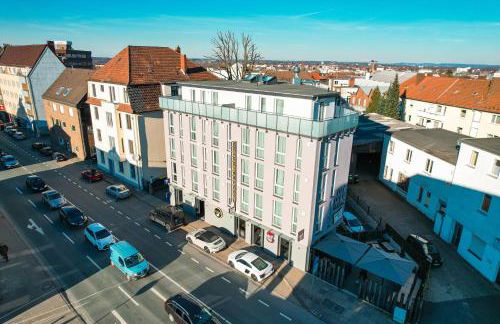 Boardinghouse City Home - Living - Photo 32