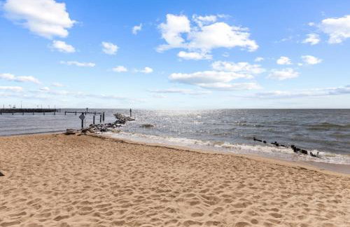 Bayfront Boardwalk Condo w Sunrise Views - Foto 32