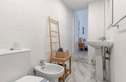 House with character charm - 3B 2B -Chamartín - Photo 22