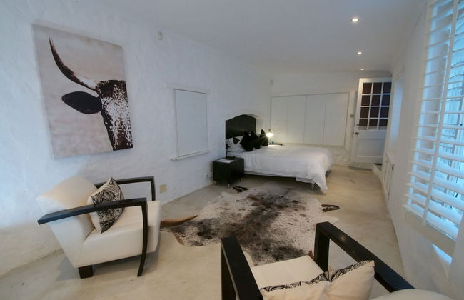 Purple House - Photo 26