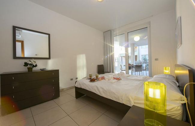 Vista di Maccagno Fantastico Pool - Foto 14