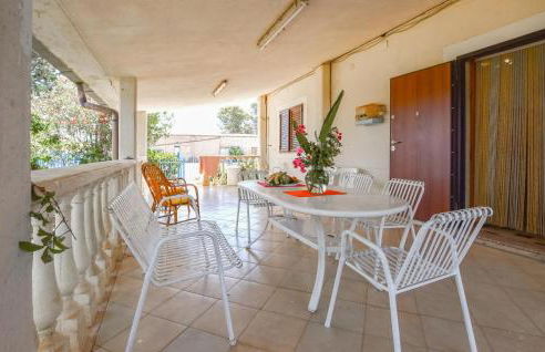 Awesome Home In Assoro With Wifi - Foto 9