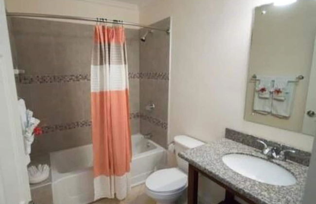 Je Suis Jamaica - 4 B R Beachfront Villa w Staff - Photo 13