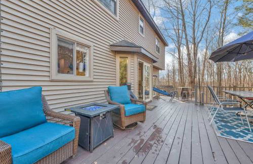 Big Bass Hideaway with Hot Tub - Foto 75