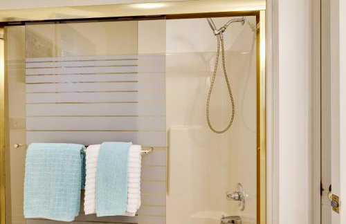 Zen Den - Pocono LakeFront with Hot Tub ! - Foto 22