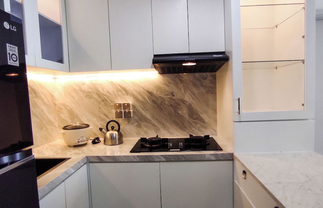 Modern And Comfortable Living At 2Br Grand Sungkono Lagoon Apartment - Foto 9