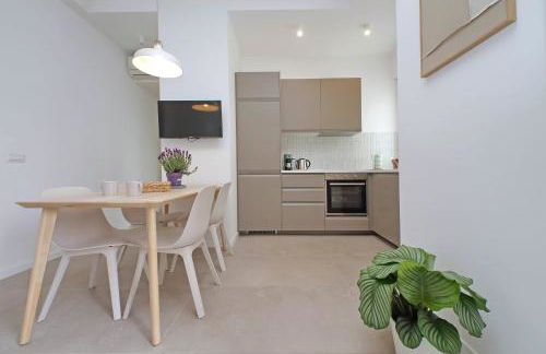 Luminoso appartamento di fronte Metro Piramide - Foto 2