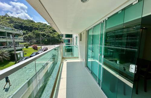 Residencial Ilha do Arvoredo - Praia de 4 Ilhas, próximo ao mar. - Photo 11