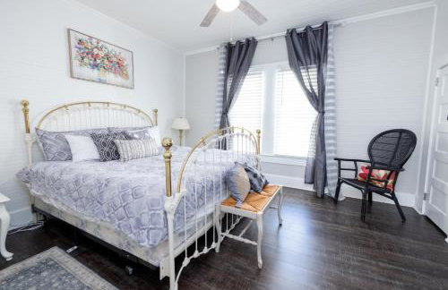 Cozy Downtown Seneca Bungalow - Foto 3