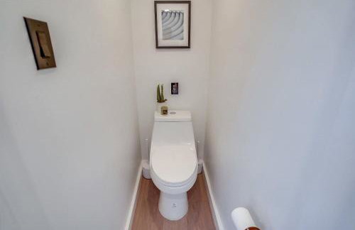 Private Not-So-Tiny Home - Yard & Dogs OK - Foto 18