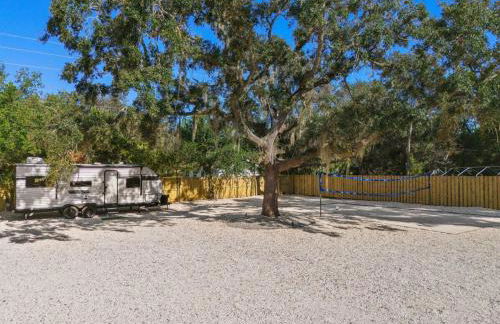 New Listing RV in Mount Dora 45 Mins from Disney - Foto 16