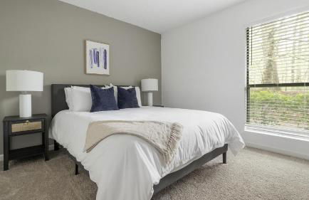 Landing Spectacular 1BD Gym Pool - Photo 12