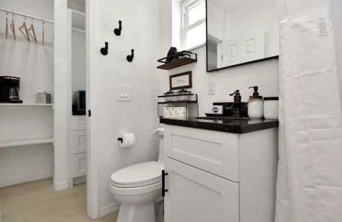 Blue Mist Motel - Room #7 - Foto 12