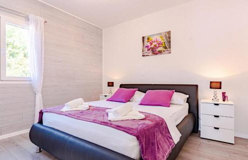 Pet Friendly Home In Blato With Wifi - Photo 40