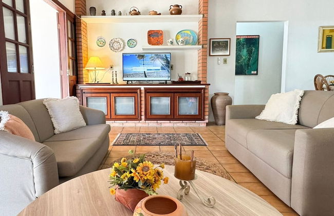 Casa Aconchegante a 100 metros da praia - Photo 18