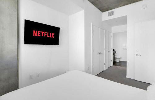 Centric 2BR In HEART of DTPHX Free Garage Parking - Foto 23