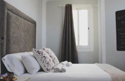 Valencia Apartamentos Goya - Photo 30