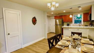 Very cozy 3 bedroom house close to everything - Foto 3