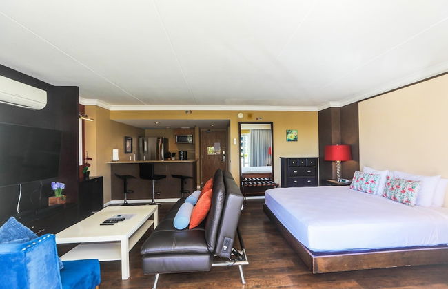 Spacious One Bedroom Harbor View Condos at Ilikai Marina With Private Balcony - Foto 37