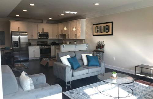Entire Extra Large Luxury 3 Bedrooms Condo - Photo 26