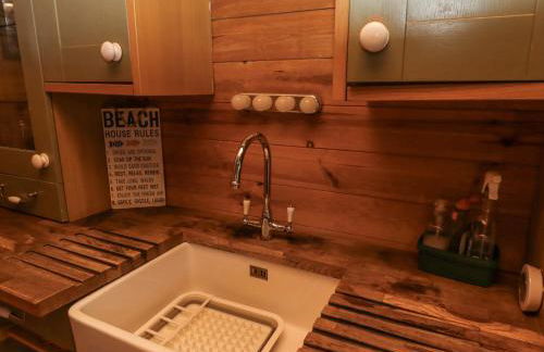 Aurora Skies - Photo 15