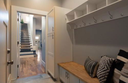 Chic Downtown Retreat Breweries, Murals & Music - Foto 23