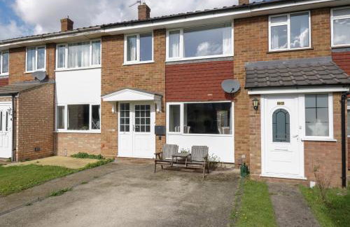 25 Resbury Close - Photo 2