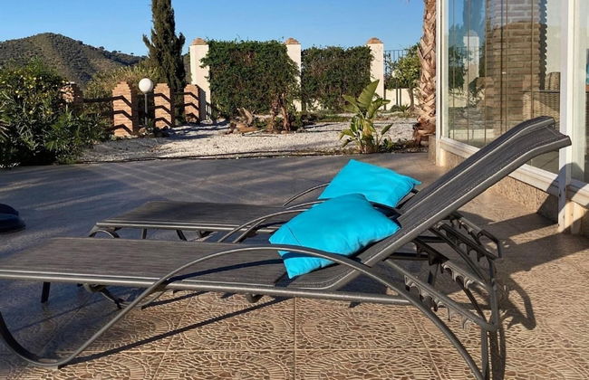 Spacious Villa with Hot Tub in Arenas - Photo 14