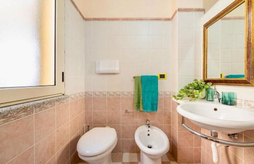 House 8 beds overlooking a pine forest at just 600 mt from the sea - Foto 18